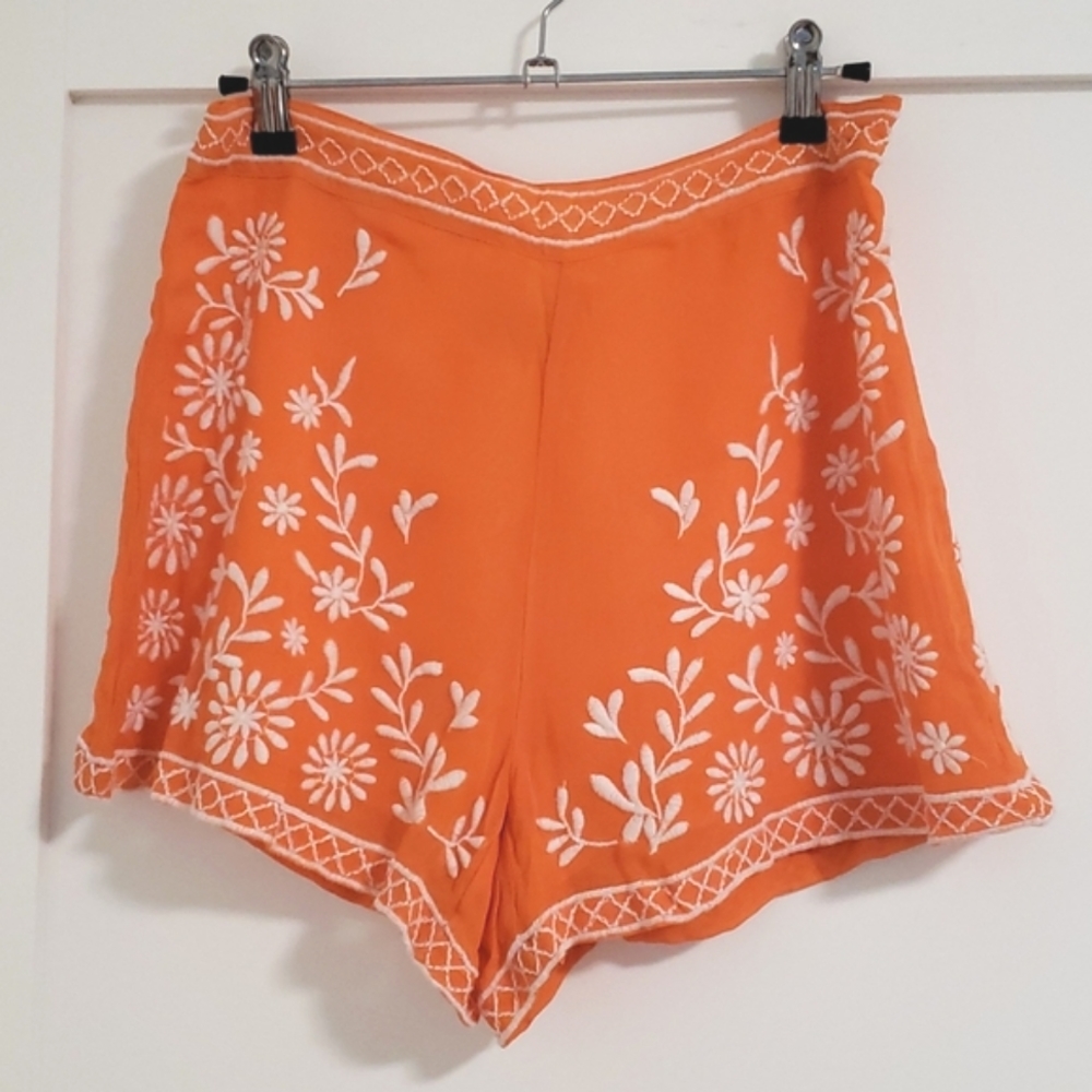 NWT Topshop Orange & White Embroidered Floral Shorts